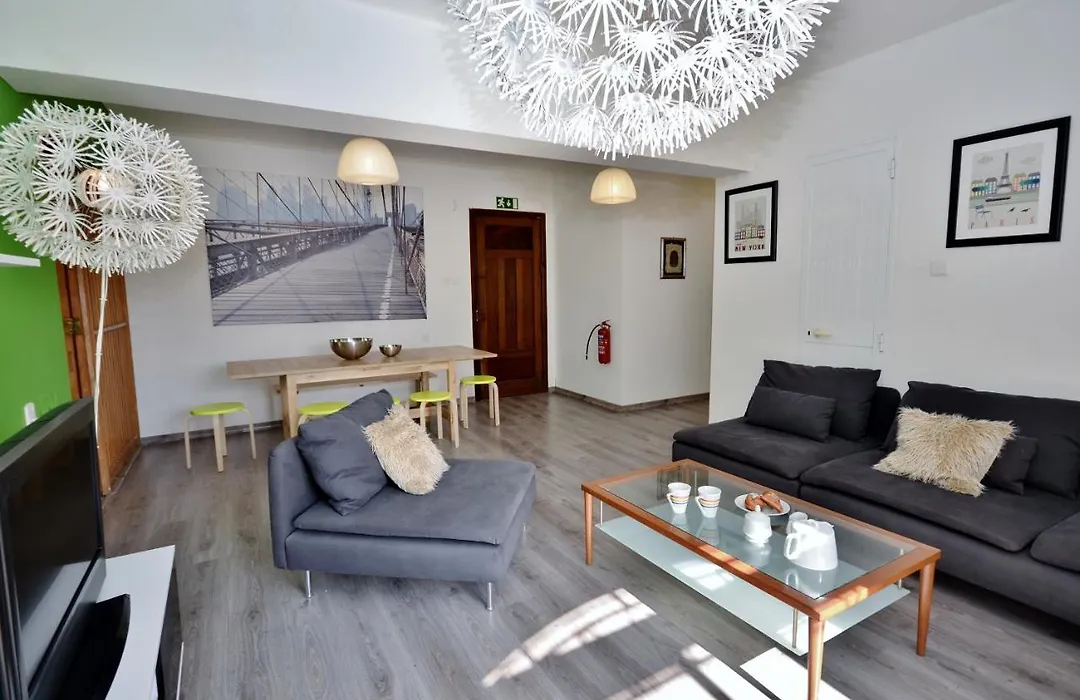City Living Suite Tk 1 Rm 4-1