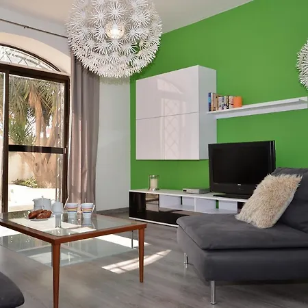 City Living Suite Tk 1 Rm 4-2