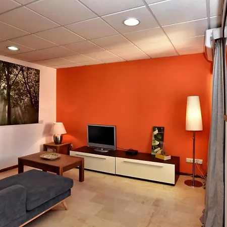 City Living Suite Tk 2 Rm 3.-3
